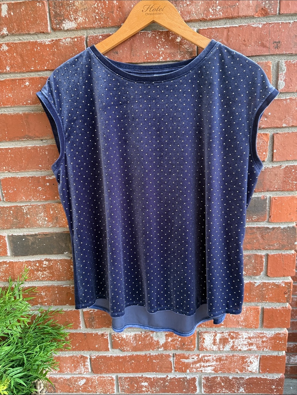 Elle Women’s Navy Polka Dot Silver Studs Cap Sleeve Top